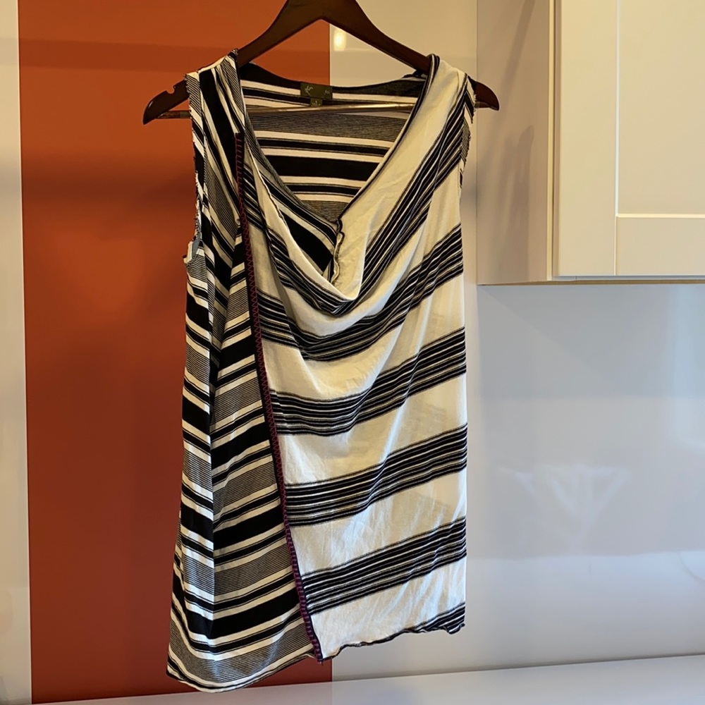 Women’s Anthropologie top